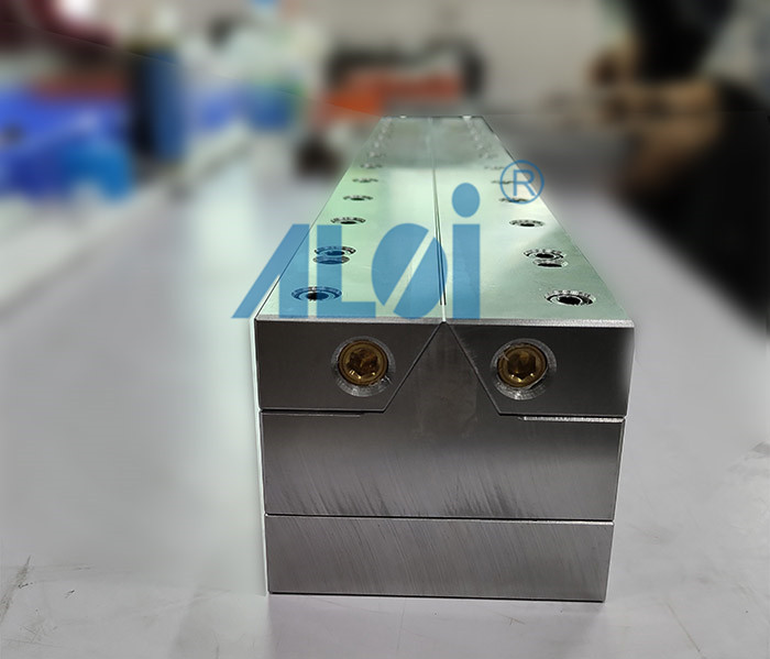 熔噴布模具 、熔噴布很“脆”，無韌性、拉伸強(qiáng)度低，怎么辦?
